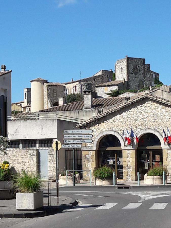 B & B "Les Charmettes" Vedene Bagian luar foto