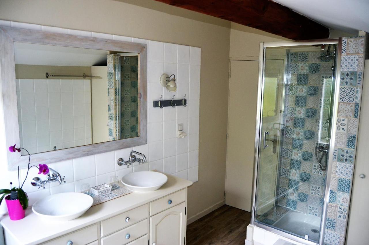 B & B "Les Charmettes" Vedene Bagian luar foto
