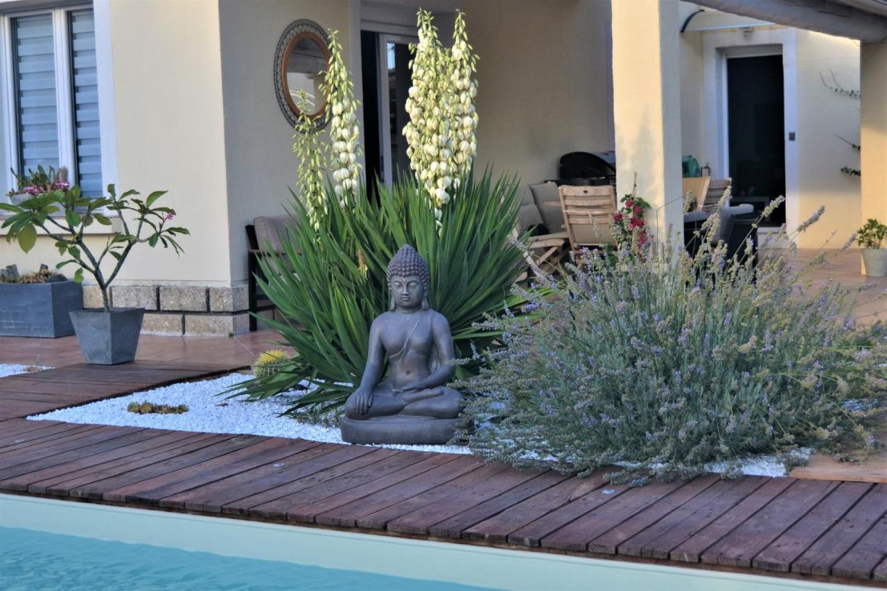 B & B "Les Charmettes" Vedene Bagian luar foto