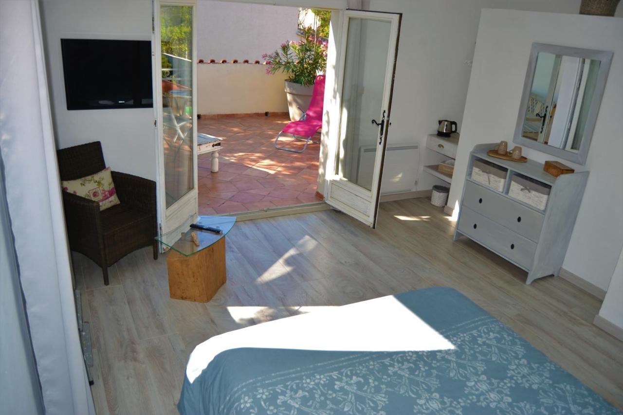 B & B "Les Charmettes" Vedene Bagian luar foto